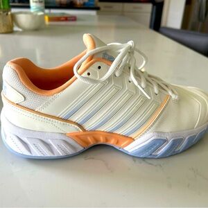 K-Swiss Women’s 9 Hypercourt tennis/pickleball/preppy cross trainer